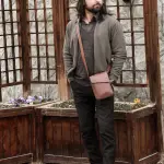 Leather Crossbody Pattern: DIY Bag Template | PDF & SVG Cutting Guide | Unisex Shoulder Bag Pattern | Complete Sewing Instructions