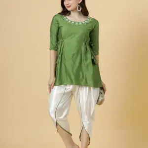 Leaf Green Embroidered Short Kurti Tulip Set - Cotton Ethnic Wear Online | Jaipurio